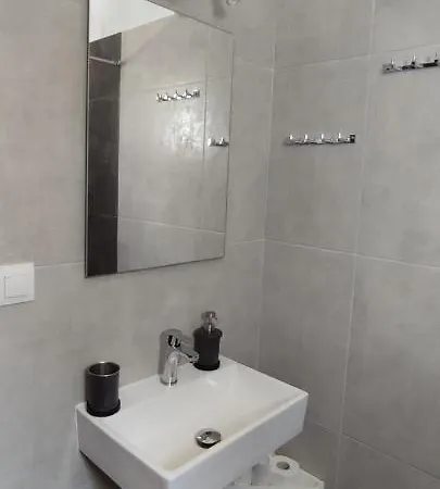 Dassia Green Apartments דירה